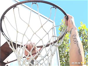 milf Kendra eagerness loves basketball and fellatios